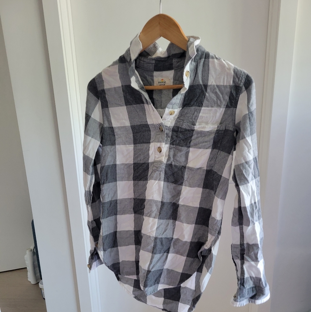 Marine Layer gray and white plaid Shirt XS